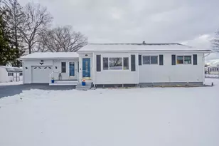 68 Hamilton St, Springfield, MA 01119 - Photo 1