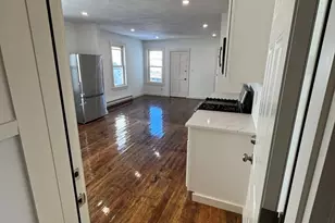 213 Mechanic St, Leominster, MA 01453 - Photo 1