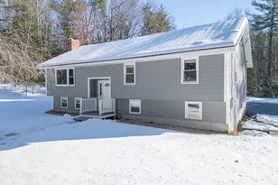 154 Townsend St, Pepperell, MA 01463 - Photo 1