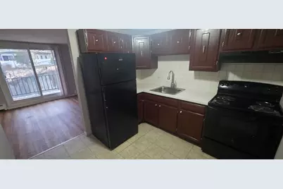 25 Hamilton #7, Lynn, MA 01902 - Photo 1