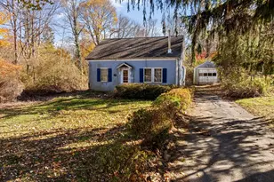 40 Beechwood St, Cohasset, MA 02025 - Photo 1