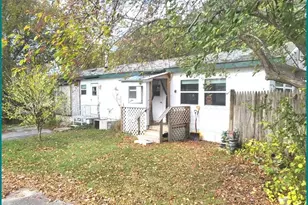 52 Sycamore Dr, Halifax, MA 02338 - Photo 1