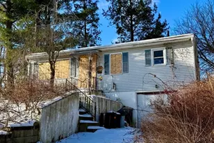 27 Fulton St, South Hadley, MA 01075 - Photo 1