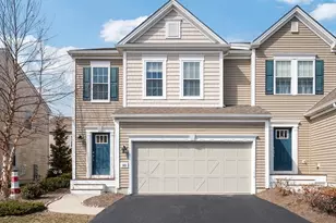 145 Stonehaven Dr, Weymouth, MA 02190 - Photo 1