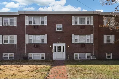 135 Willard St #8, Quincy, MA 02169 - Photo 1