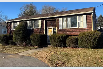 30 Tennyson Dr, Swansea, MA 02777 - Photo 1