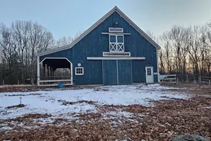 288 High St, Uxbridge, MA 01569 - Photo 1