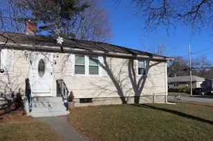 2 Genetti Cir, Bedford, MA 01730 - Photo 1