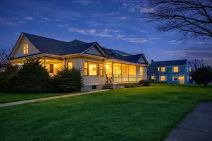 1022 Riverside Ave, Somerset, MA 02726 - Photo 1