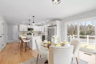 711 Massachusetts Ave, Lunenburg, MA 01462 - Photo 1