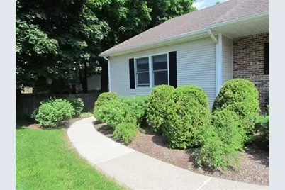 48 Chapel St #A, Northampton, MA 01060 - Photo 1