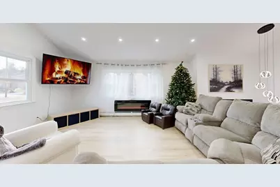 50 Cross St, Lakeville, MA 02347 - Photo 1