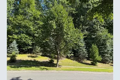 25 Pembroke Ter, East Longmeadow, MA 01028 - Photo 1