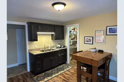17 Leclair Terr. #3rd floor, Chicopee, MA 01013 - Photo 1