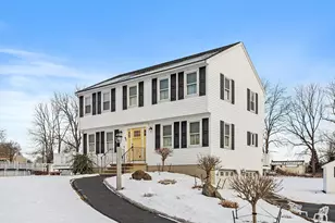 23 Blackberry Fields Rd, Dracut, MA 01826 - Photo 1