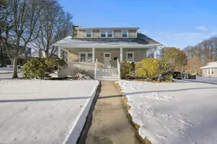 9 Park St, Shrewsbury, MA 01545 - Photo 1