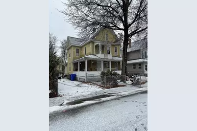 20 Hawthorne St, Springfield, MA 01105 - Photo 1