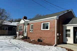 844 McKinstry Ave, Chicopee, MA 01020 - Photo 1