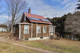 270 N East St, Amherst, MA 01002 - Photo 1