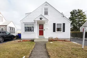 14 Jones Ave, Pawtucket, RI 02861 - Photo 1