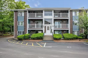 11 Woodcrest Ct, Weymouth, MA 02190 - Photo 1