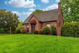 18 Winter St, Dedham, MA 02026 - Photo 1