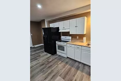 176 Corthell St #1, Springfield, MA 01151 - Photo 1