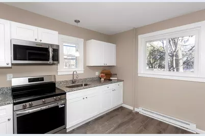 49 View St, Holyoke, MA 01040 - Photo 1