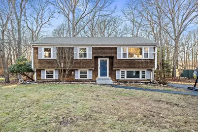 38 Winthrop Dr, Marshfield, MA 02050 - Photo 1