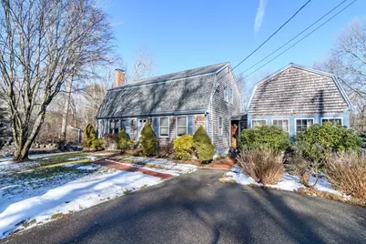 368 Highland St, Stoughton, MA 02072 - Photo 1