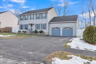 8 Modred Ct, Worcester, MA 01602 - Photo 1