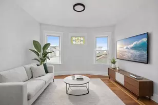 33 Harbor View St, Boston, MA 02125 - Photo 1