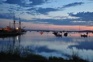 19 Brewster St, Plymouth, MA 02360 - Photo 1