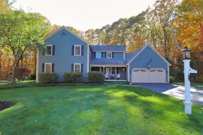 11 Fairway Ln, Medway, MA 02053 - Photo 1
