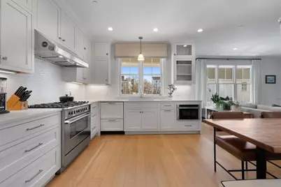 38 P St #3, Boston, MA 02127 - Photo 1