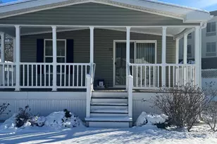 160 Washington St, Plainville, MA 02762 - Photo 1