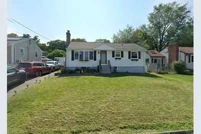 9 Oakland Rd, Lawrence, MA 01843 - Photo 1