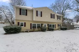 28 Crestview Dr, Westborough, MA 01581 - Photo 1