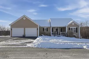 38 Hemlock Rd, Ashburnham, MA 01430 - Photo 1