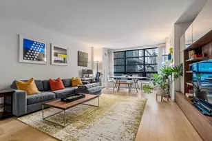 580 Washington St, Boston, MA 02111 - Photo 1