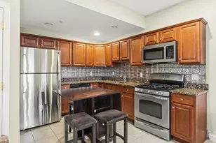 910 Saratoga St, Boston, MA 02128 - Photo 1