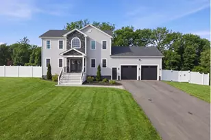 5 Nottingham Cir, Swansea, MA 02777 - Photo 1