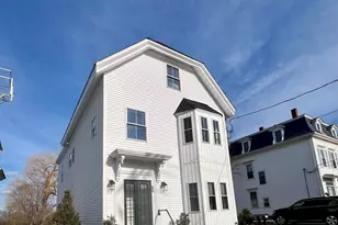 129 Court St, Plymouth, MA 02360 - Photo 1