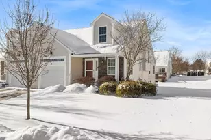 22 Fox Run Rd, Blackstone, MA 01504 - Photo 1