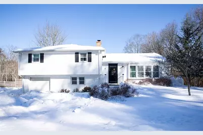 71 County St, Lakeville, MA 02347 - Photo 1