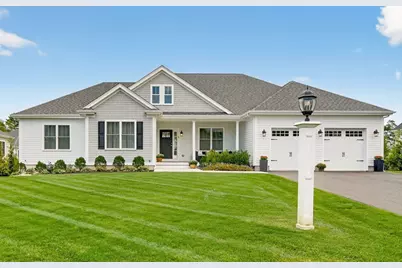 10 Shagbark Cir, Mattapoisett, MA 02739 - Photo 1