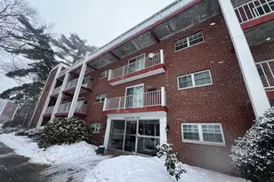 25 Greentree Ln, Weymouth, MA 02190 - Photo 1