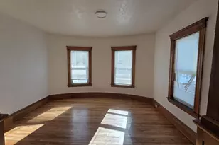 33 Jefferson St, Worcester, MA 01604 - Photo 1