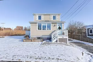 116 Island St, Marshfield, MA 02020 - Photo 1