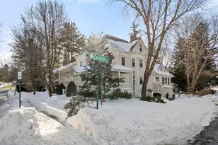 29 Abbott Rd, Wellesley, MA 02481 - Photo 1